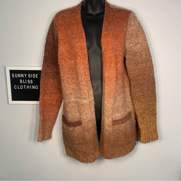 Retrelogy Orange & Cream Knit Cardigan Sweater W/ Pockets Size Small - Picture 2 of 9